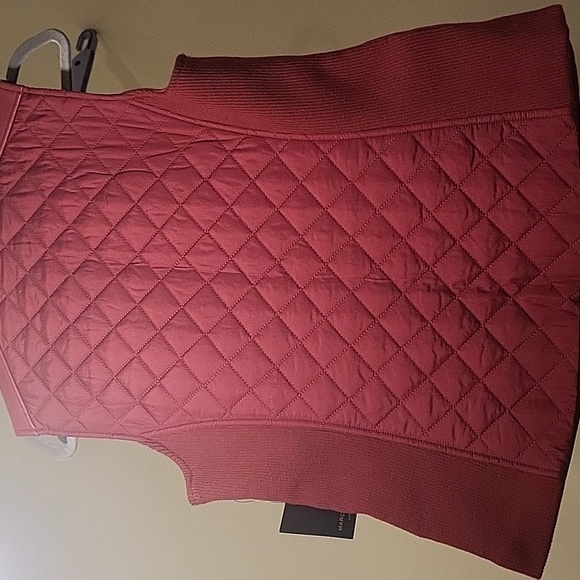 Ruby red - Picture 3 of 8